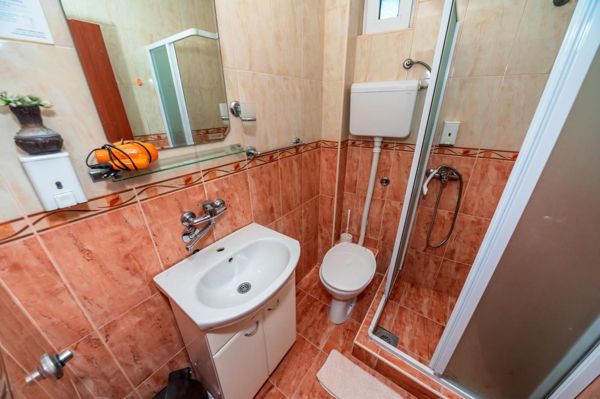 Apartments Pod Lozom With Seaview Petrovac Szoba fotó