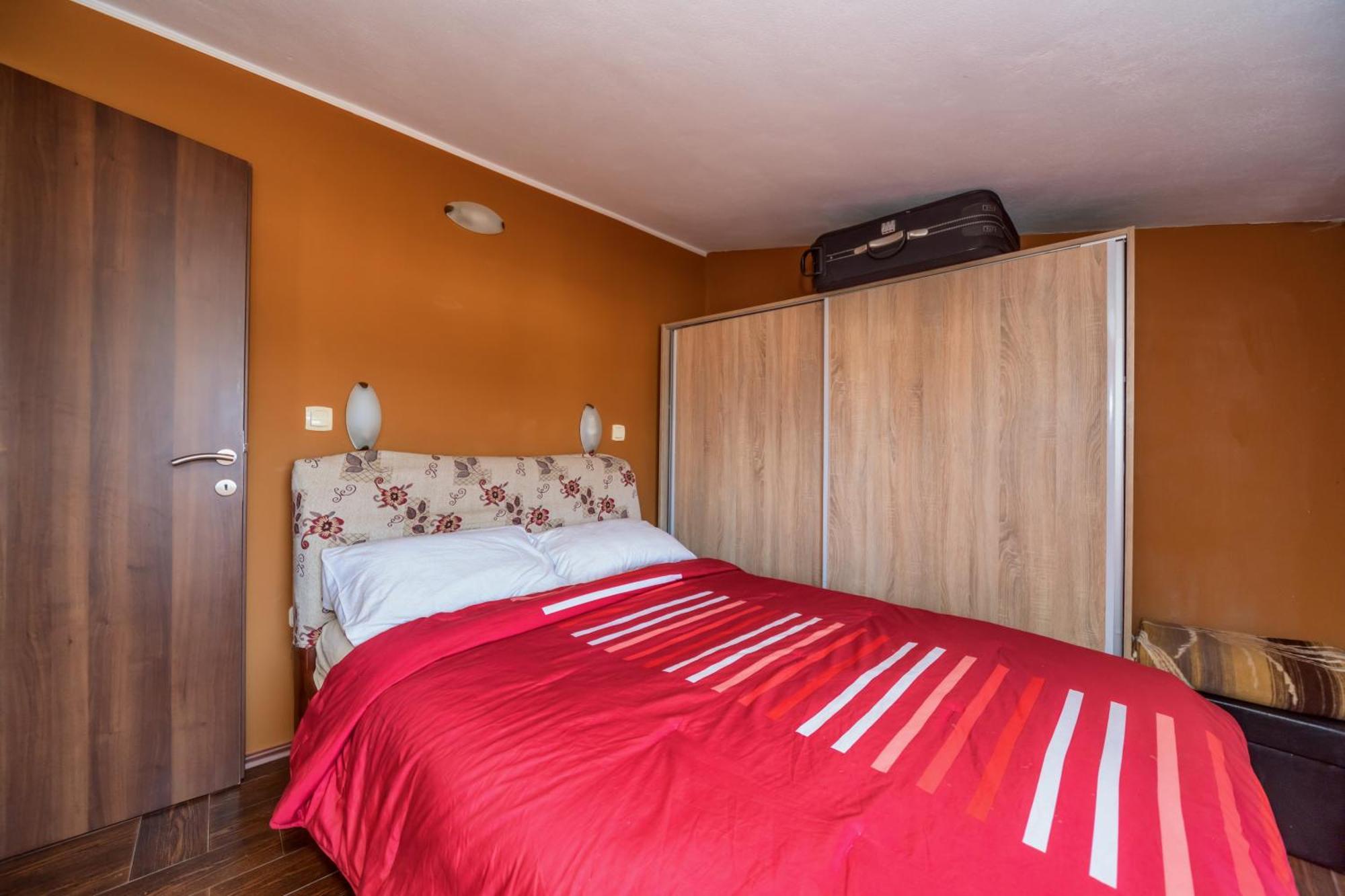 Apartments Pod Lozom With Seaview Petrovac Szoba fotó