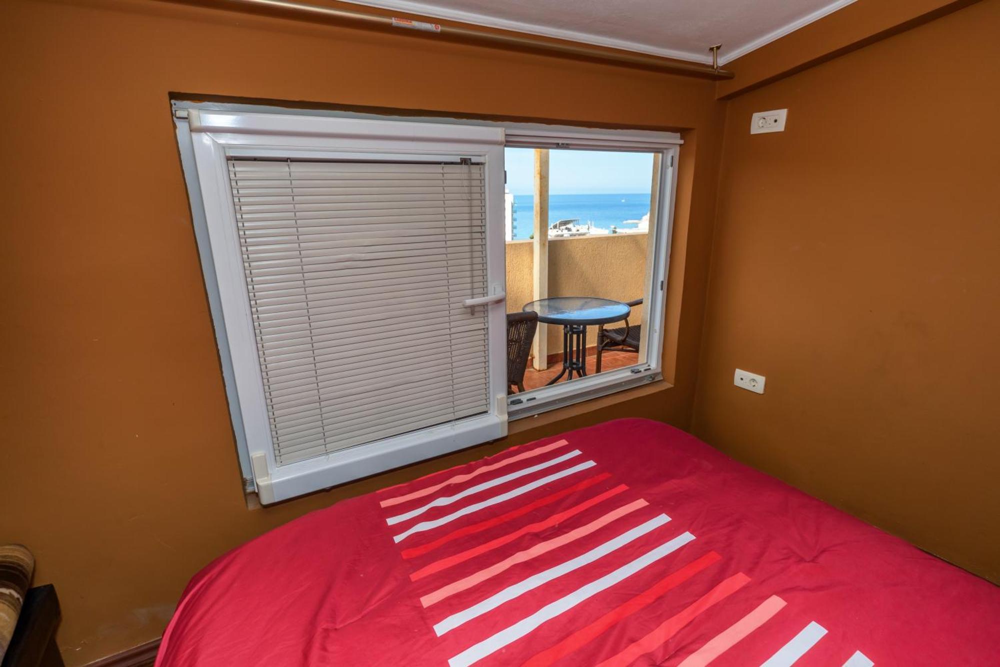 Apartments Pod Lozom With Seaview Petrovac Szoba fotó