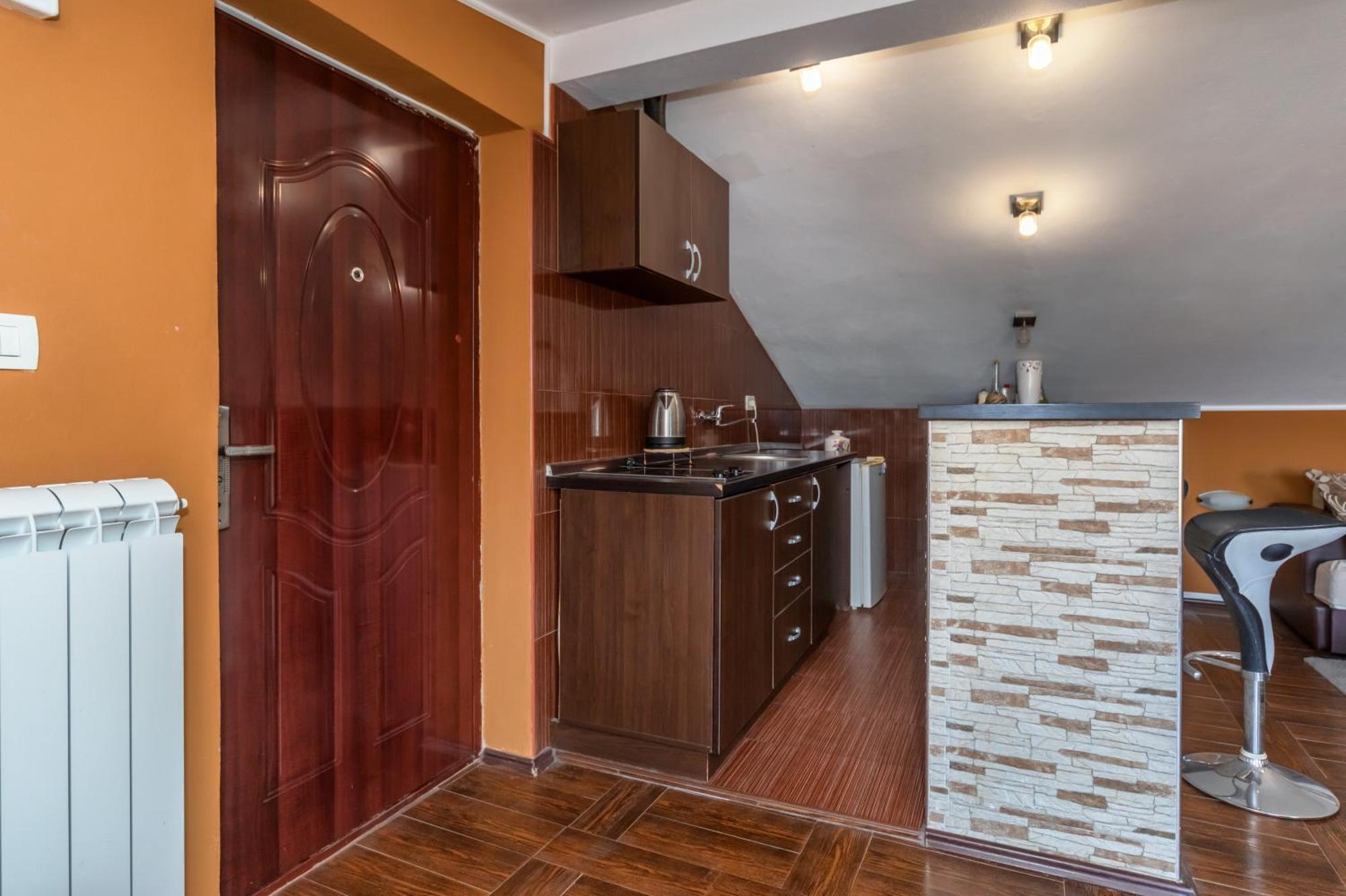 Apartments Pod Lozom With Seaview Petrovac Szoba fotó