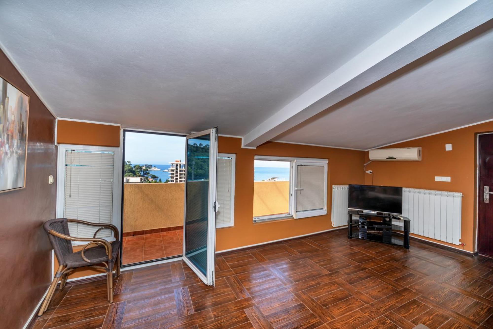 Apartments Pod Lozom With Seaview Petrovac Szoba fotó